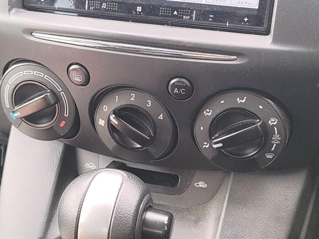 MAZDA DEMIO 2013 Image 31