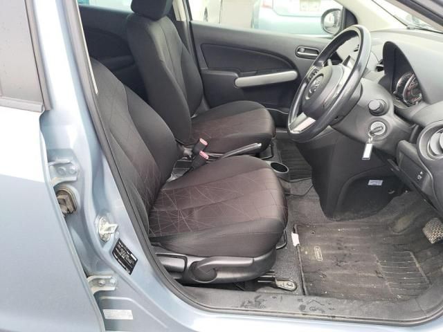 MAZDA DEMIO 2013 Image 31