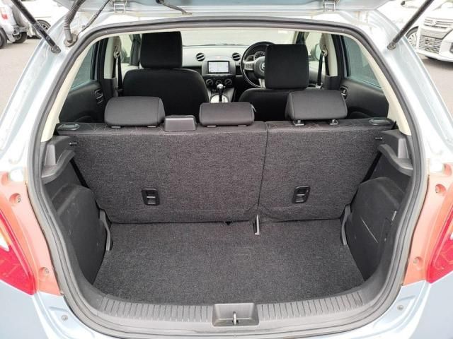 MAZDA DEMIO 2013 Image 31