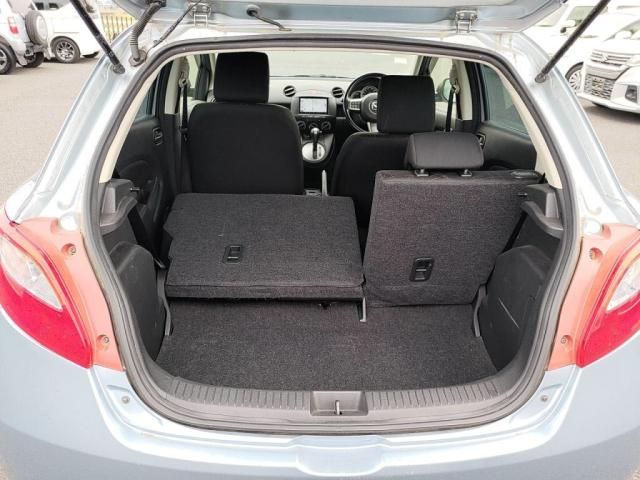 MAZDA DEMIO 2013 Image 31