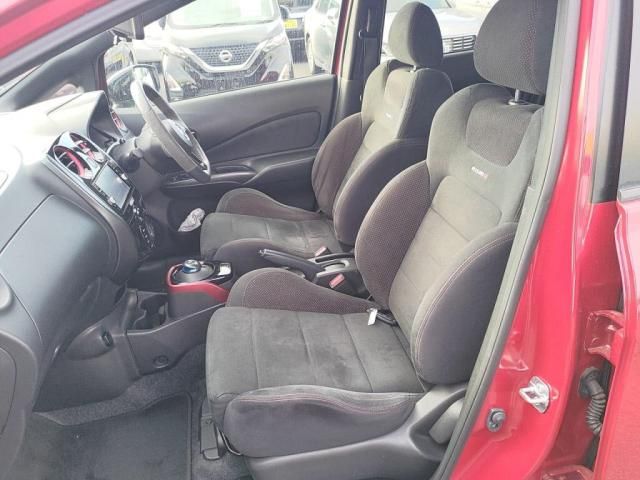 NISSAN NOTE 2017 Image 31