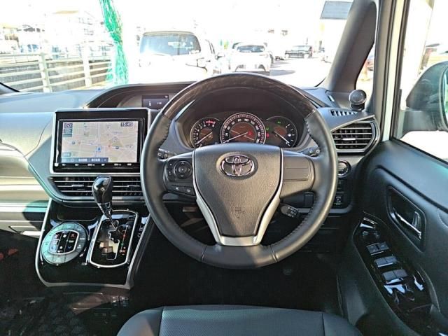 TOYOTA ESQUIRE 2021 Image 31