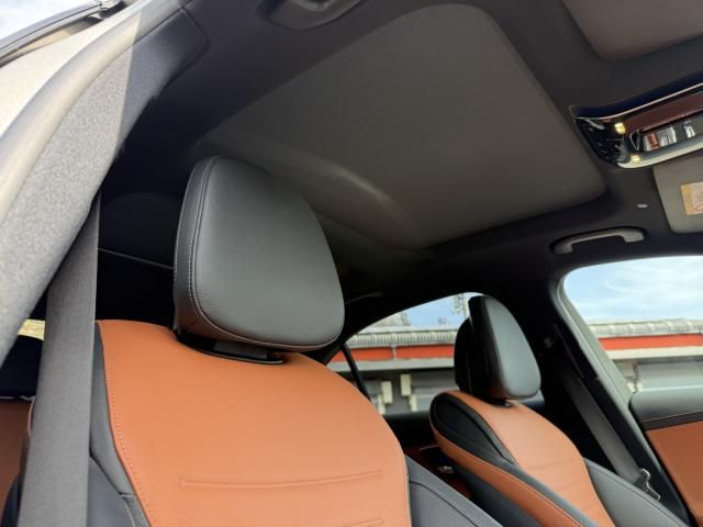 MERCEDES BENZ C CLAS 2022 Image 31