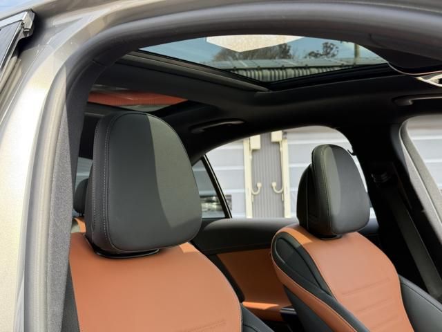 MERCEDES BENZ C CLAS 2022 Image 31