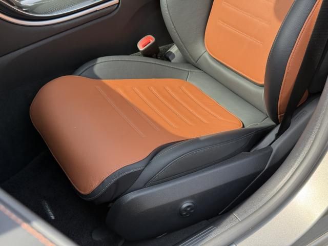 MERCEDES BENZ C CLAS 2022 Image 31