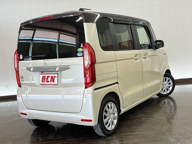 HONDA N BOX 2018 Image 31