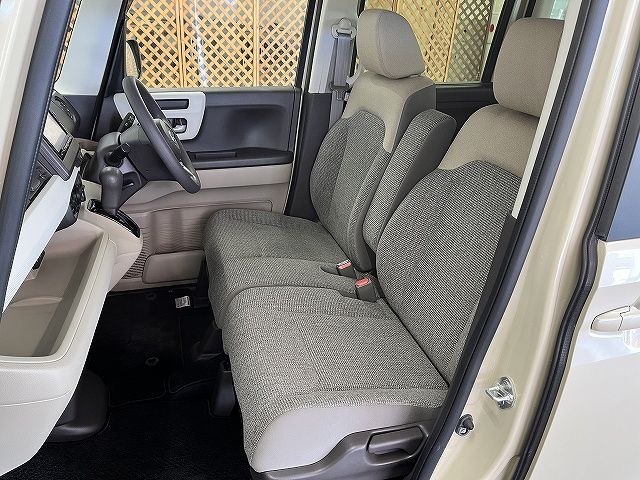 HONDA N BOX 2018 Image 31