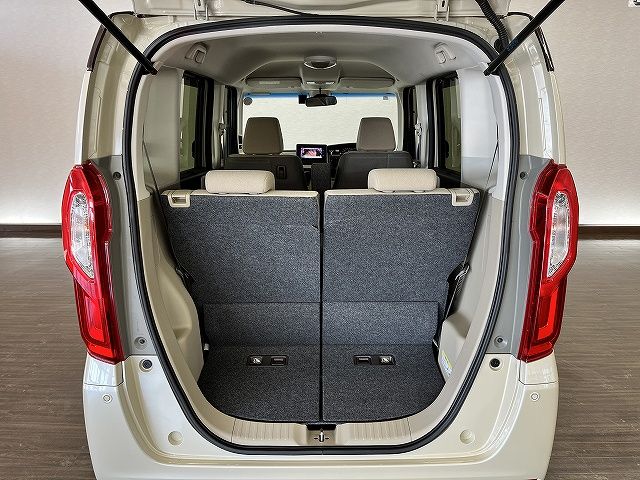HONDA N BOX 2018 Image 31