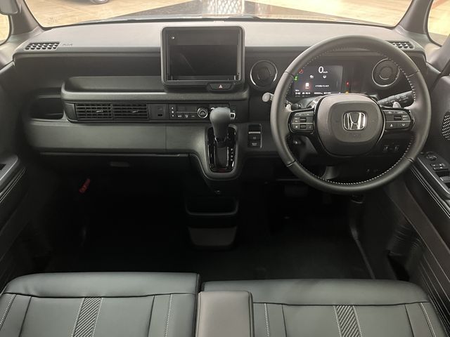 HONDA N BOX CUSTOM 2025 Image 31