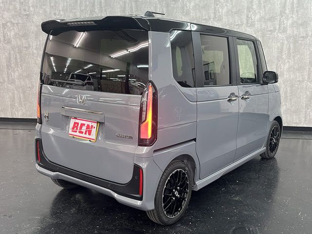 HONDA N BOX CUSTOM 2025 Image 31