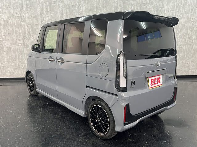 HONDA N BOX CUSTOM 2025 Image 31