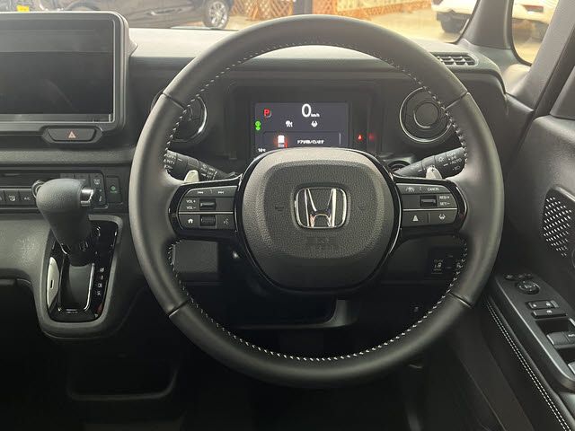 HONDA N BOX CUSTOM 2025 Image 31