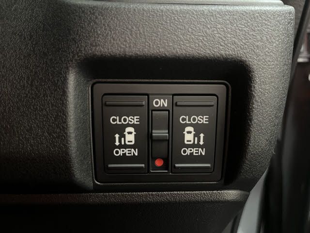 HONDA N BOX CUSTOM 2025 Image 31