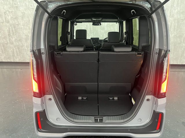 HONDA N BOX CUSTOM 2025 Image 31