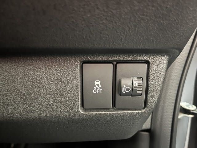 HONDA N BOX CUSTOM 2025 Image 31