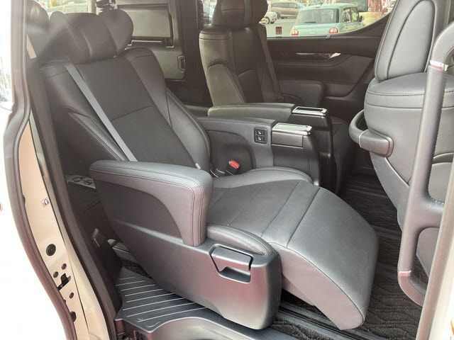 TOYOTA ALPHARD 2022 Image 31