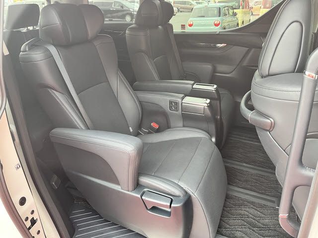 TOYOTA ALPHARD 2022 Image 31