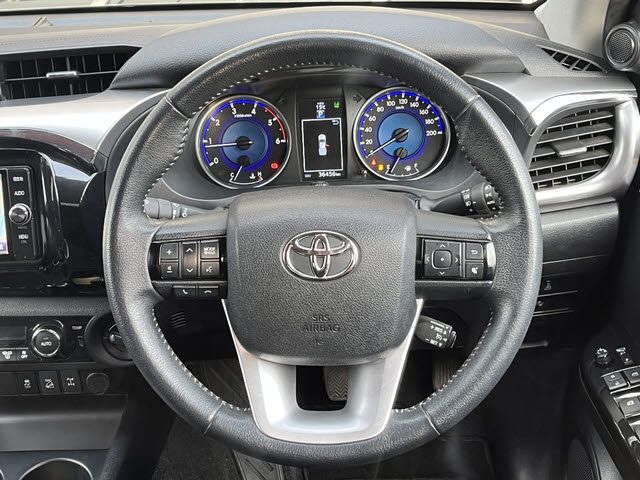 TOYOTA HILUX 4WD 2018 Image 31
