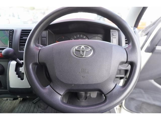 TOYOTA HIACE VAN 1.25T 2WD 2017 Image 31