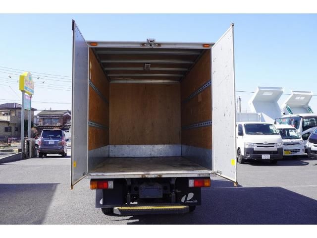 HINO DUTRO 2020 Image 31