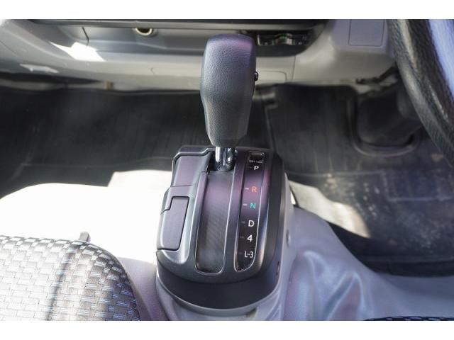 HINO DUTRO 2020 Image 31