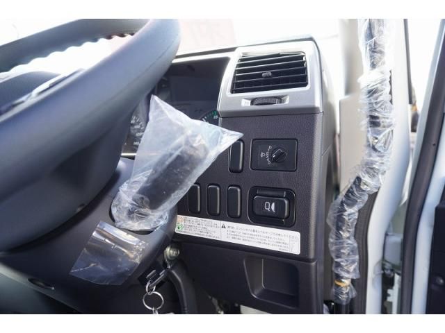 MITSUBISHI FUSOU FIGHTER 2024 Image 31