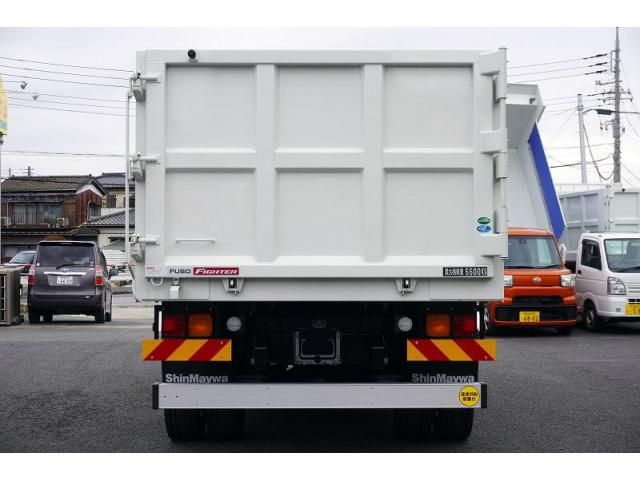 MITSUBISHI FUSOU FIGHTER 2024 Image 31