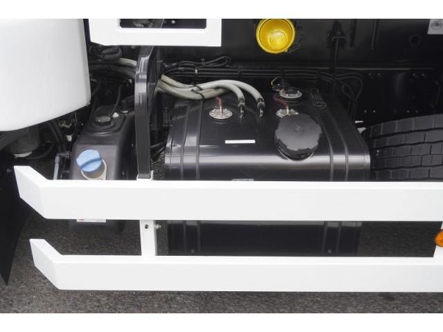 MITSUBISHI FUSOU FIGHTER 2024 Image 31