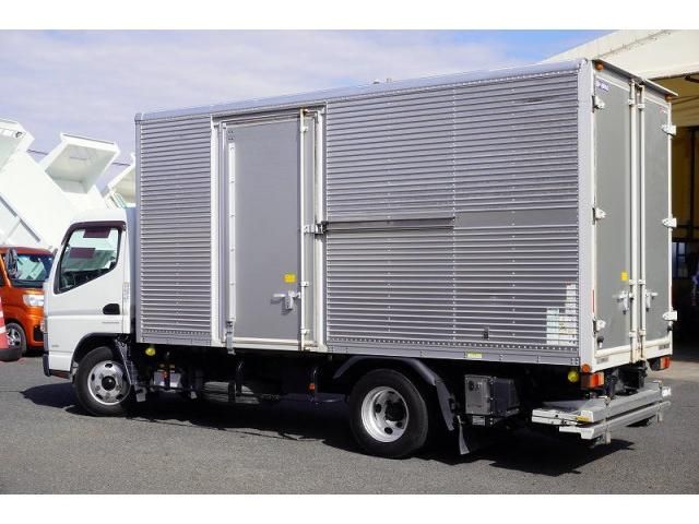 MITSUBISHI CANTER 2019 Image 31