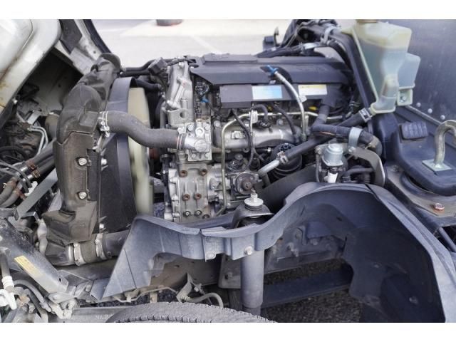 MITSUBISHI CANTER 2019 Image 31