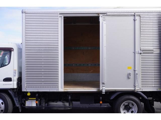 MITSUBISHI CANTER 2019 Image 31