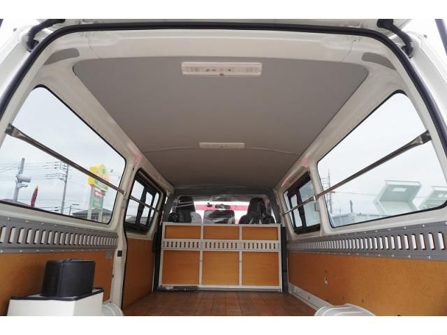 TOYOTA HIACE VAN 1.25T 2WD 2015 Image 31