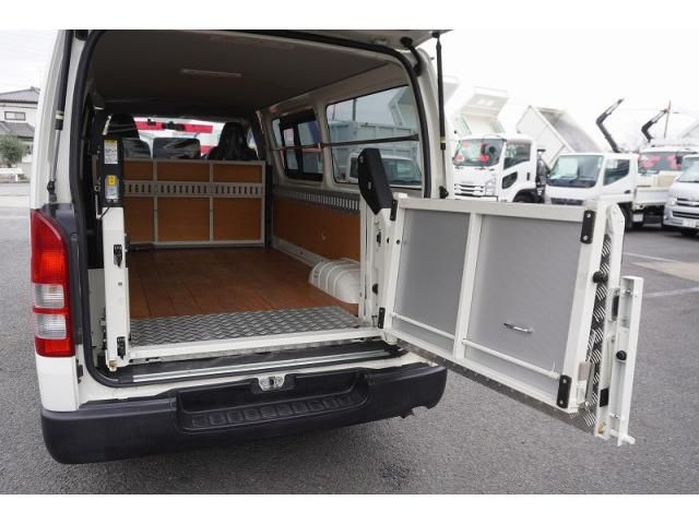 TOYOTA HIACE VAN 1.25T 2WD 2015 Image 31