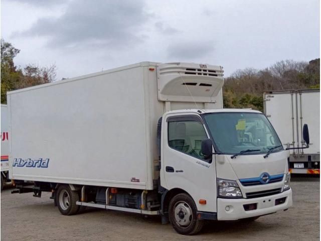 HINO DUTRO 2017 Image 31
