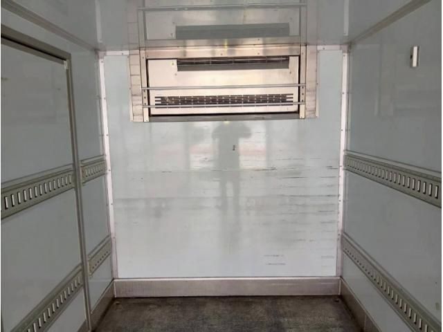 HINO DUTRO 2017 Image 31