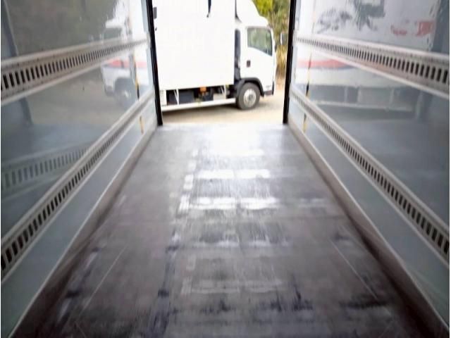 HINO DUTRO 2017 Image 31