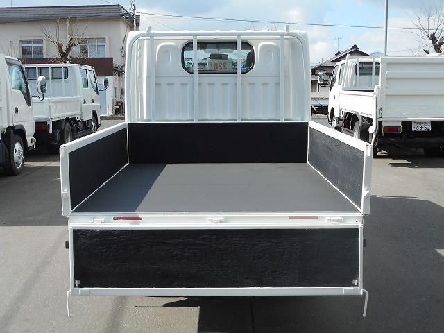 NISSAN ATLAS 2015 Image 31