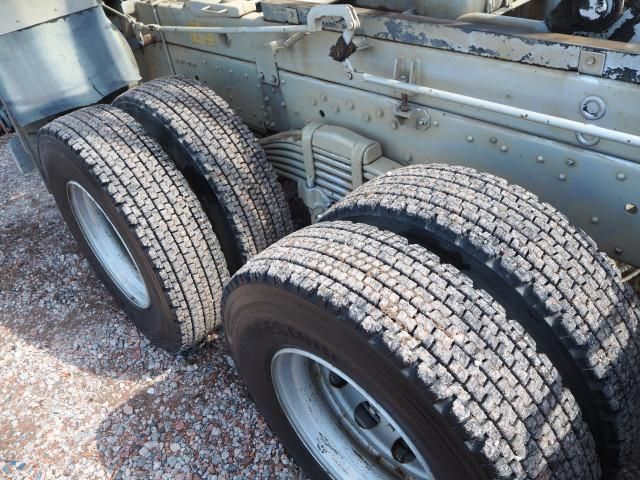 MITSUBISHI FUSOU SUPER GREAT 2013 Image 31