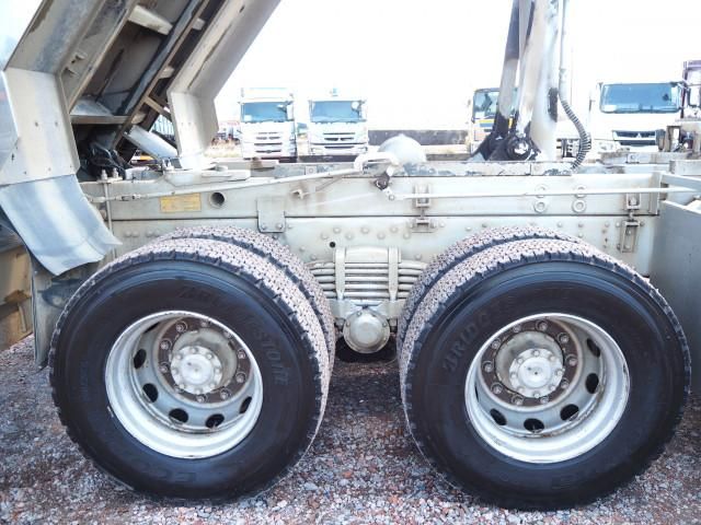 MITSUBISHI FUSOU SUPER GREAT 2013 Image 31