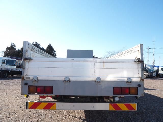 MITSUBISHI FUSOU SUPER GREAT 2011 Image 31