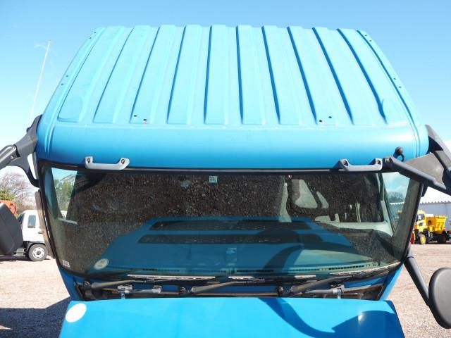 MITSUBISHI FUSOU SUPER GREAT 2011 Image 31