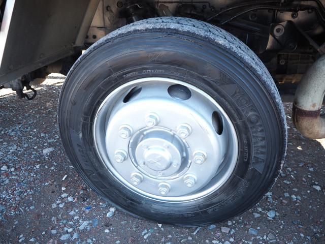 MITSUBISHI FUSOU SUPER GREAT 2011 Image 31