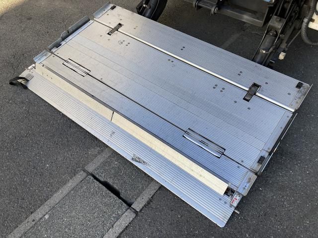 MITSUBISHI CANTER 2015 Image 31