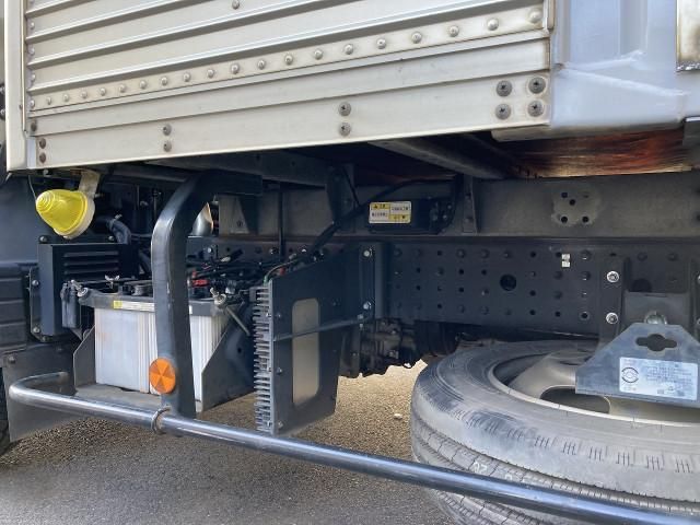 MITSUBISHI CANTER 2015 Image 31