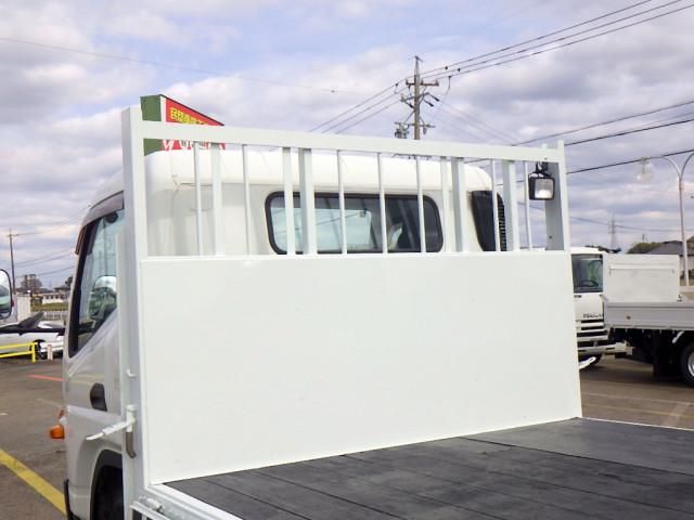 MITSUBISHI CANTER 2018 Image 31