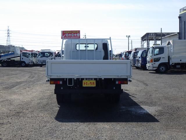 MITSUBISHI CANTER 2018 Image 31
