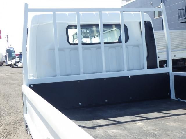 MITSUBISHI CANTER 2018 Image 31