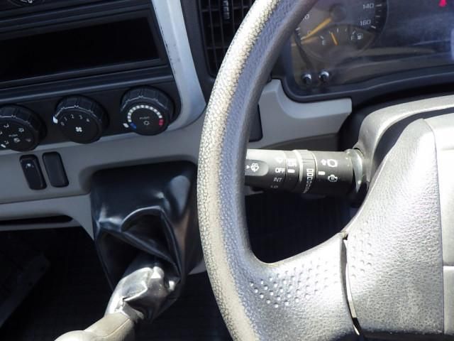 MITSUBISHI CANTER 2018 Image 31