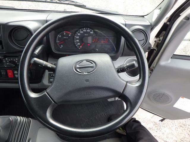 HINO DUTRO 2017 Image 31