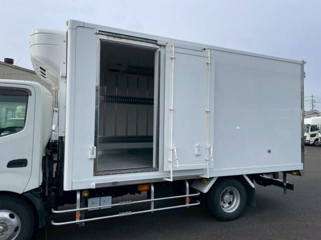 HINO DUTRO 2015 Image 31